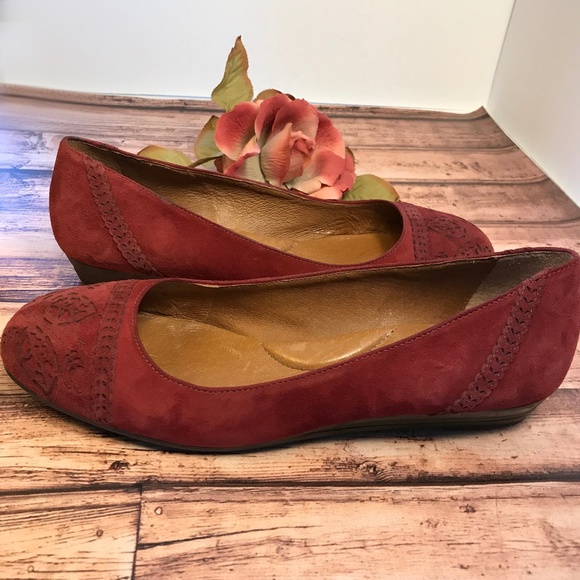 Nurture Suede Ballet Flats Size  9.5 - Picture 3 of 8
